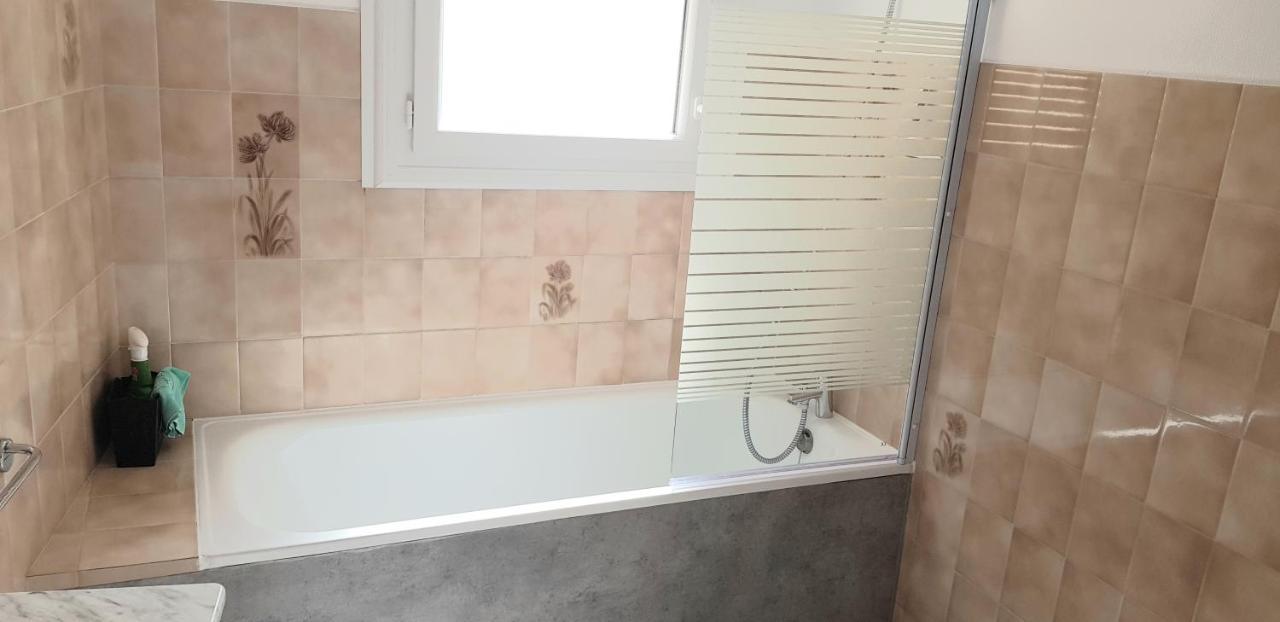 Appartement Spacieux Et Lumineux Secteur Petit Marche A 5 Min A Pied De La Plage Сен-Жан-де-Мон Экстерьер фото